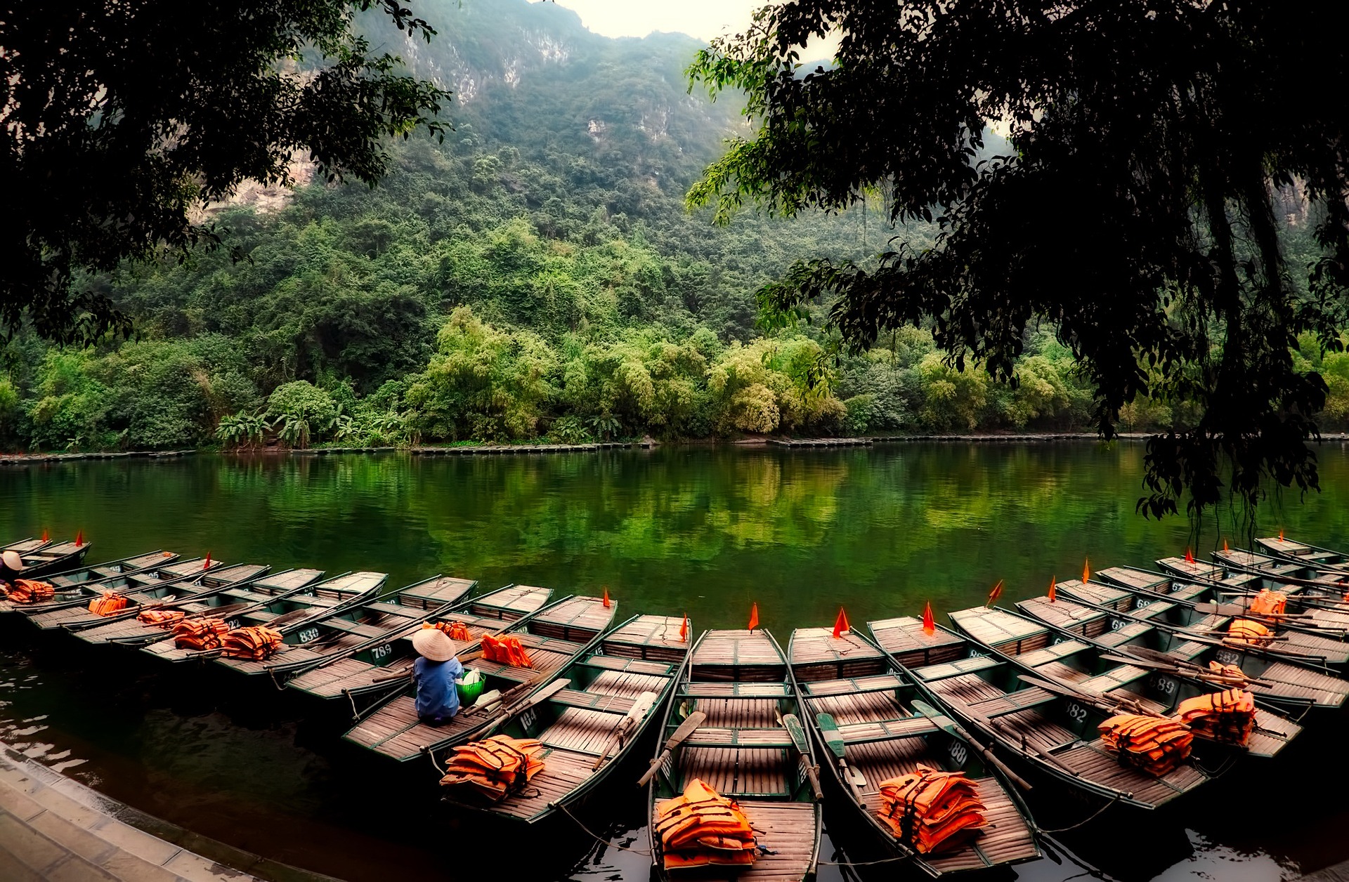 5 Nights 6 Days Hanoi - Halong Cruise - Ninh Binh