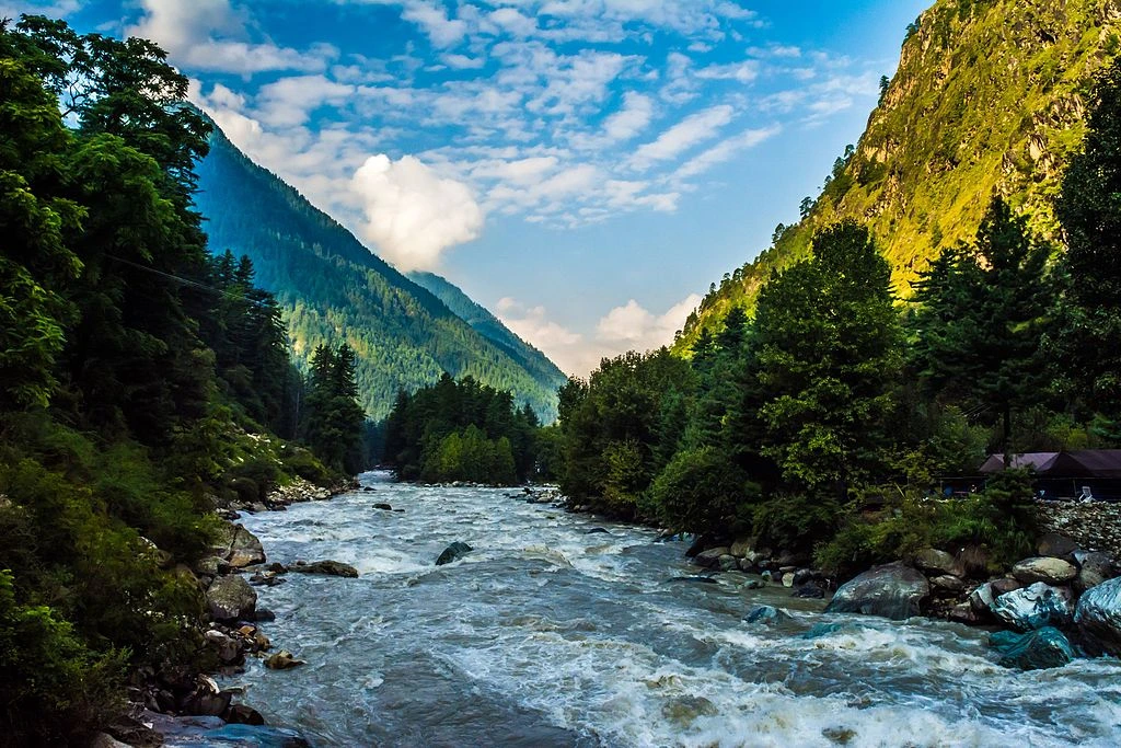 1728988878_Parvati_Valley_river_kasol.webp